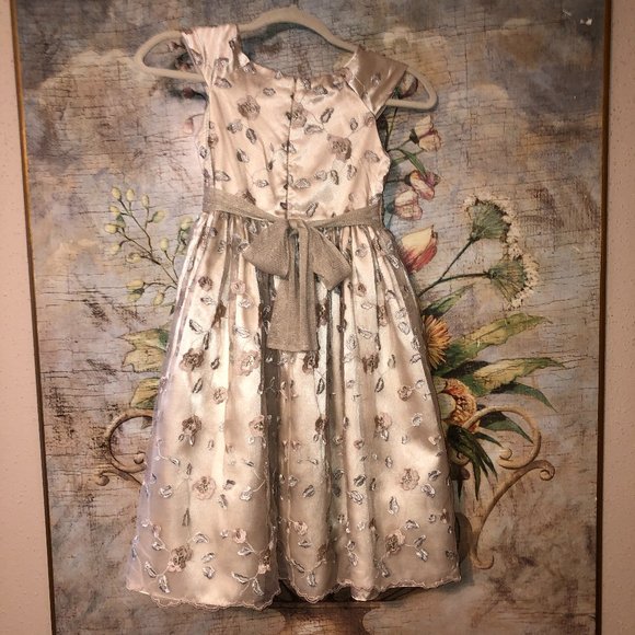 Sz 8 Jenny & Me Embroidered Floral Champagne Dress Flower Girl First Communion - Picture 7 of 15